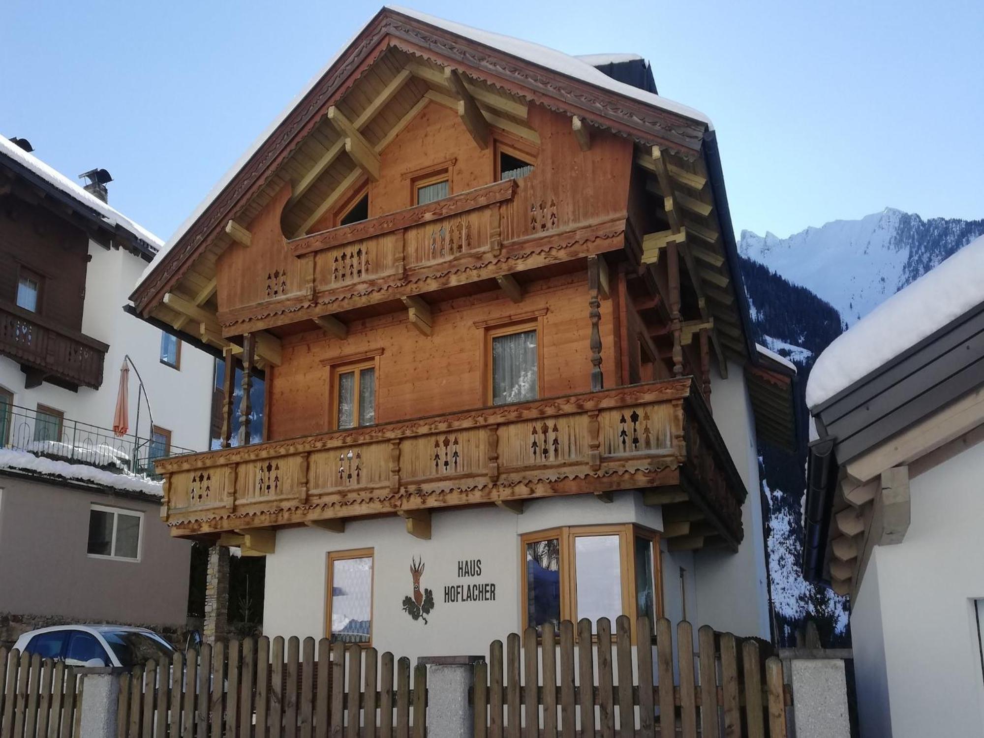 In With A Balcony Apartment Mayrhofen
